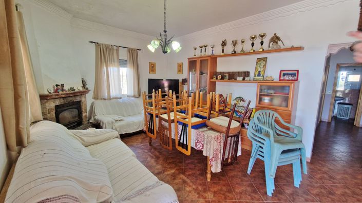 Image No.14-4 Bed Country House for sale