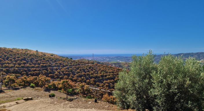 Image No.25-4 Bed Country House for sale