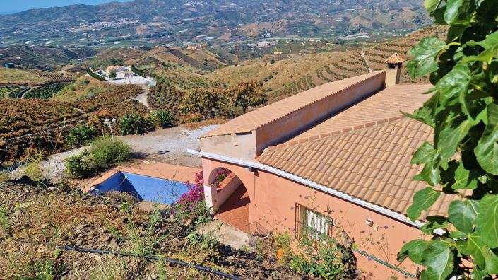 Image No.28-4 Bed Country House for sale