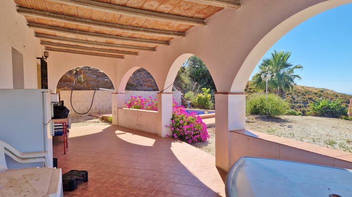 Image No.7-4 Bed Country House for sale