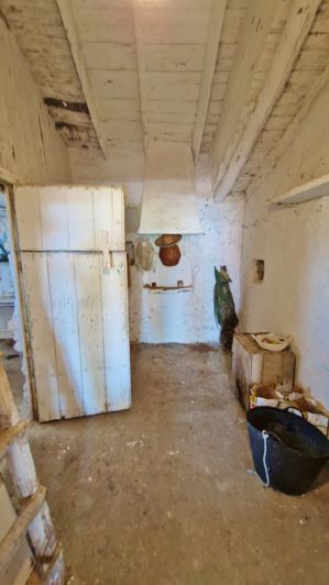 Image No.18-2 Bed Country House for sale