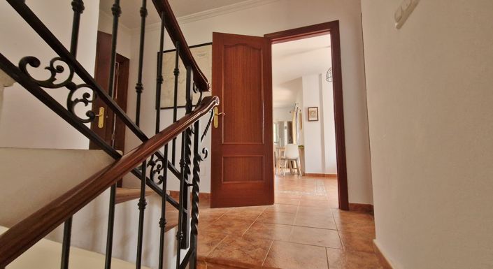 Image No.30-2 Bed Country House for sale