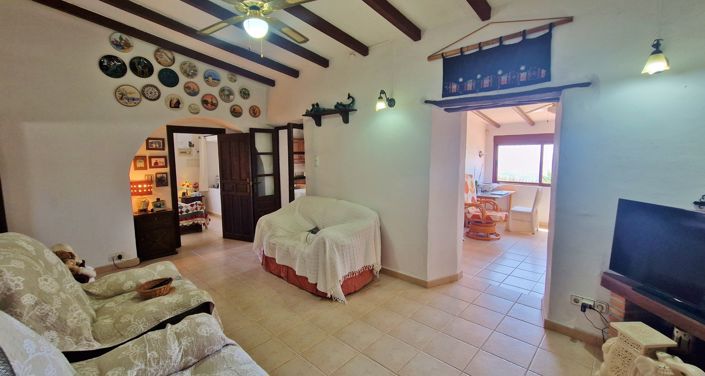 Image No.18-4 Bed Country House for sale