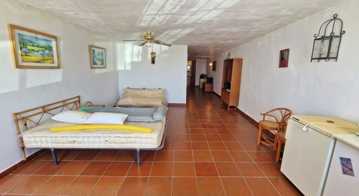 Image No.29-4 Bed Country House for sale