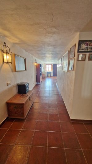 Image No.30-4 Bed Country House for sale