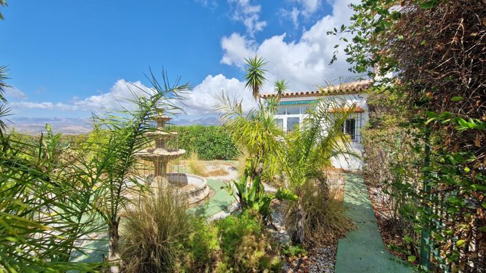 Image No.13-4 Bed Country House for sale