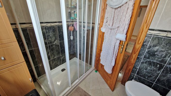 Image No.29-4 Bed Country House for sale