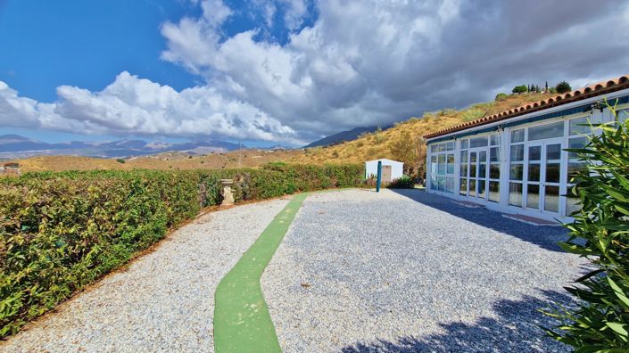 Image No.4-4 Bed Country House for sale