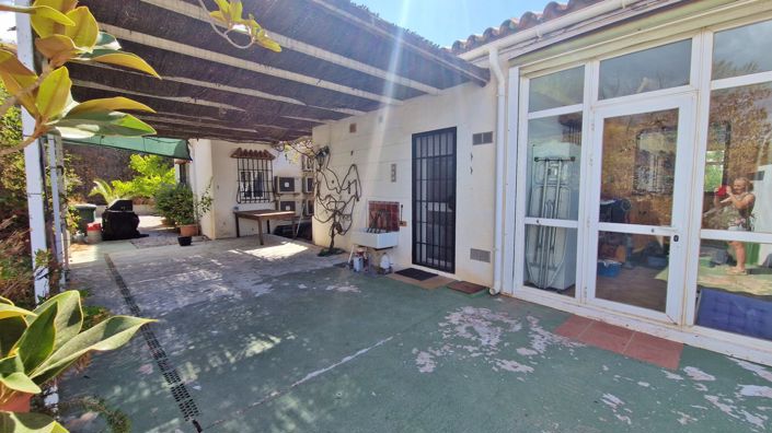 Image No.5-4 Bed Country House for sale