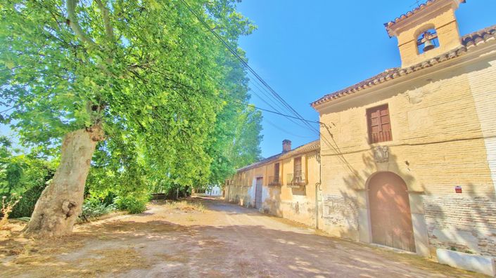 Image No.3-8 Bed Country House for sale