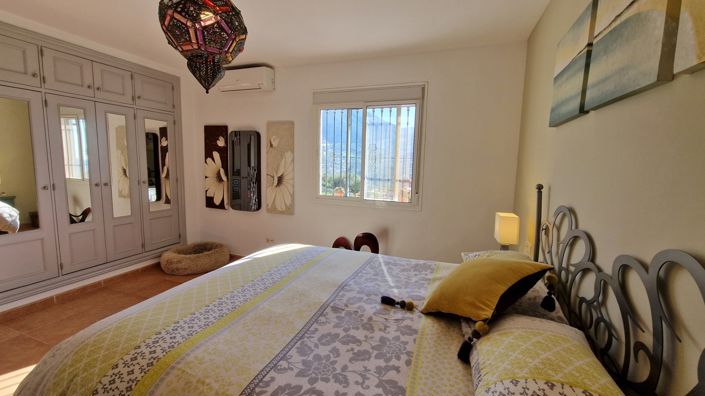 Image No.24-3 Bed Country House for sale