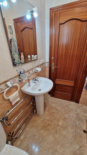 Image No.28-3 Bed Country House for sale