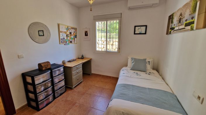 Image No.30-3 Bed Country House for sale