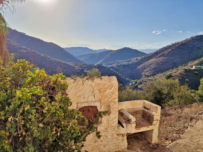 Image No.25-3 Bed Village House for sale