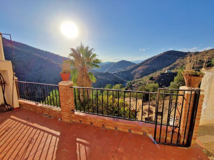 Image No.6-3 Bed Village House for sale