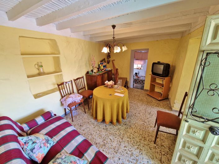 Image No.8-3 Bed Village House for sale