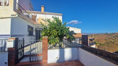 3 Bed Townhouse for sale