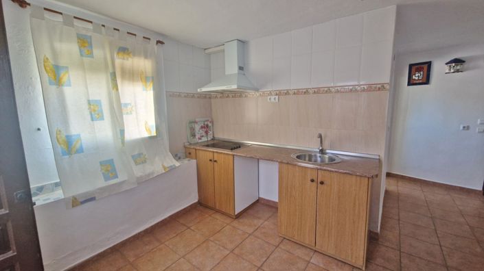 Image No.13-3 Bed Townhouse for sale