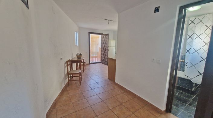 Image No.23-3 Bed Townhouse for sale