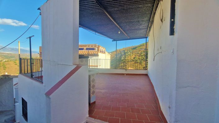 Image No.30-3 Bed Townhouse for sale