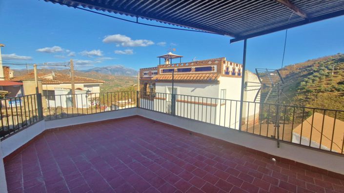 Image No.36-3 Bed Townhouse for sale