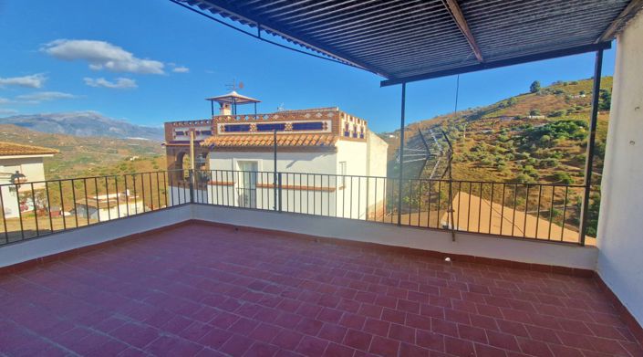 Image No.39-3 Bed Townhouse for sale