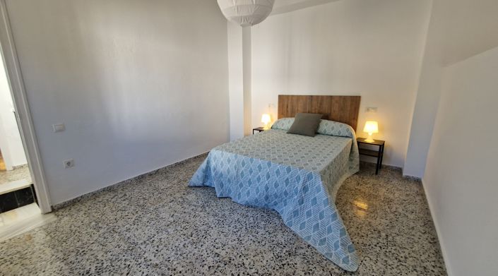 Image No.14-6 Bed Country House for sale