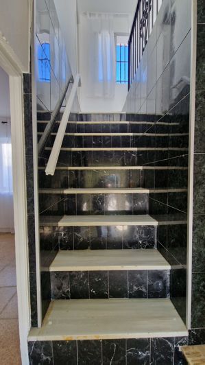 Image No.16-6 Bed Country House for sale