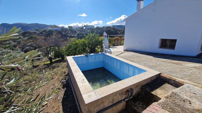 Image No.32-6 Bed Country House for sale