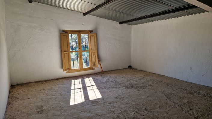 Image No.34-6 Bed Country House for sale