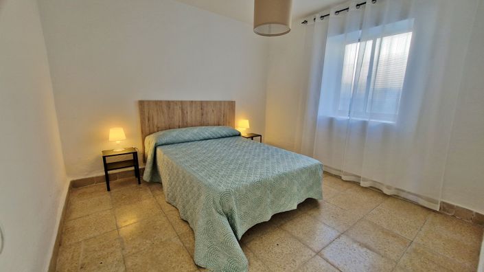 Image No.8-6 Bed Country House for sale