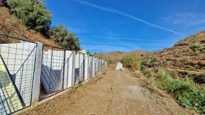 Image No.40-3 Bed Country House for sale