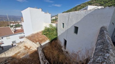 j0zu97g4r820250918105345