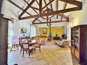 6e48bnkbd33whatsapp20image202025-11-1020at201