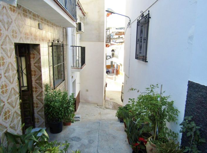 Image No.3-2 Bed Village House for sale