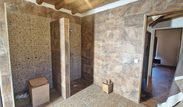 Image No.19-Maison de campagne de 3 chambres à vendre à Jayena