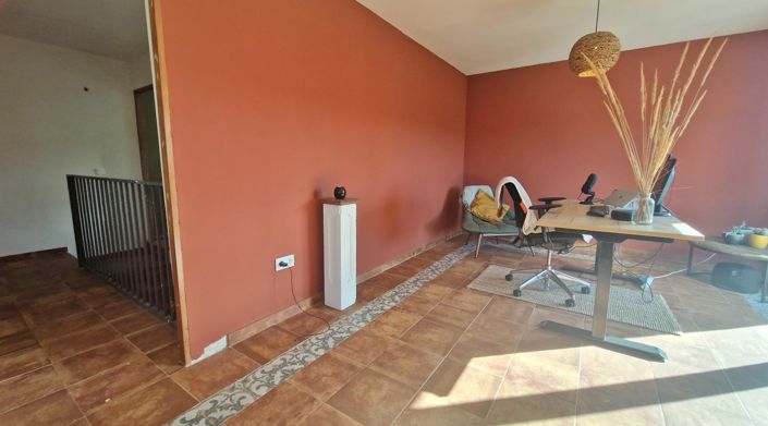 Image No.26-Maison de campagne de 3 chambres à vendre à Jayena