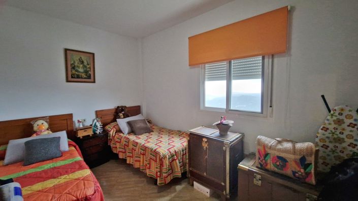 Image No.21-2 Bed Townhouse for sale