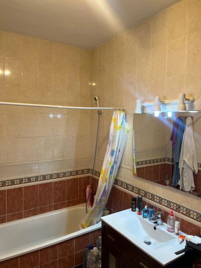 Image No.25-2 Bed Townhouse for sale