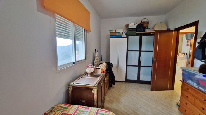 Image No.32-2 Bed Townhouse for sale