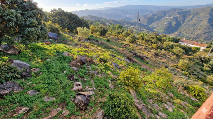 Image No.45-2 Bed Townhouse for sale