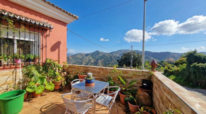 Image No.7-2 Bed Townhouse for sale