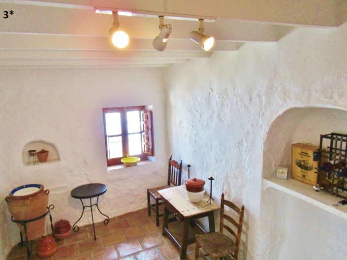 Image No.9-Maison de village de 2 chambres à vendre à Comares