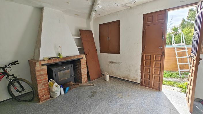 Image No.21-4 Bed Country House for sale