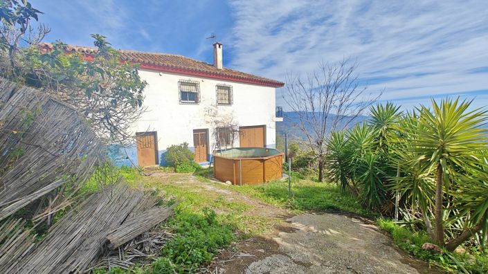 Image No.26-4 Bed Country House for sale