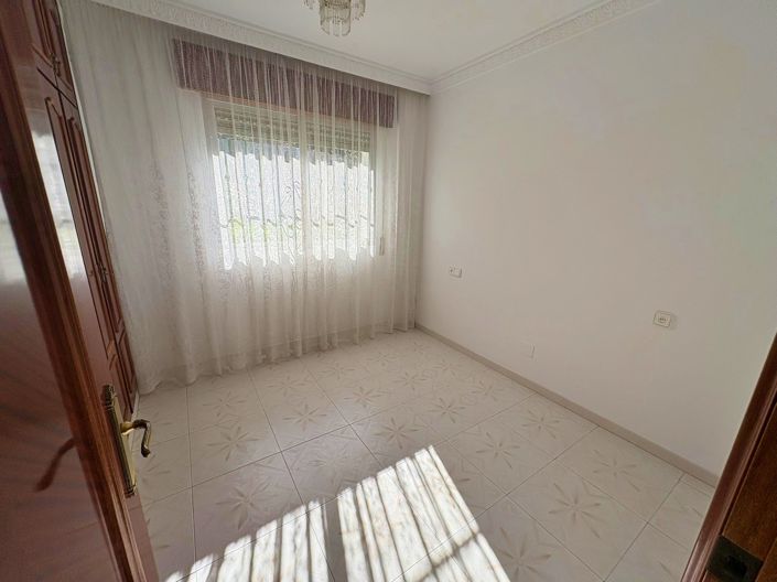 Image No.15-4 Bed Apartment for sale