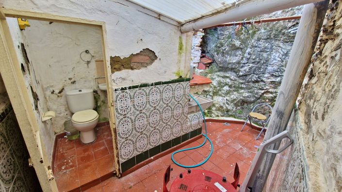 Image No.9-1 Bed Village House for sale