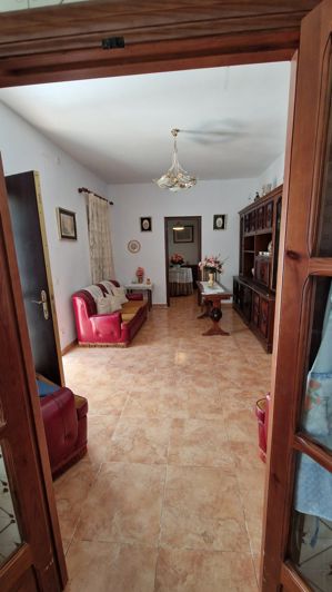 Image No.18-5 Bed Townhouse for sale