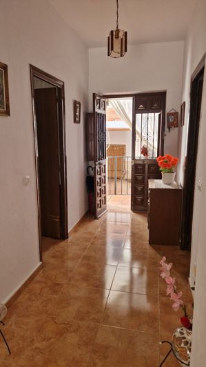 Image No.26-5 Bed Townhouse for sale