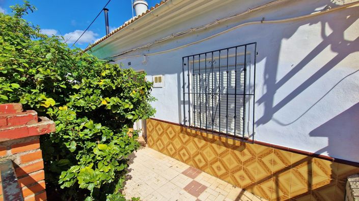 Image No.4-5 Bed Townhouse for sale